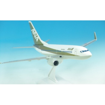 ana13b737p01-04